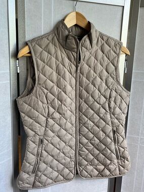 Eddie Bauer Quilted Puffer Vest Taupe Lightweight Zip Front Pockets Size S